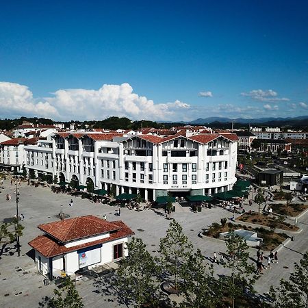 Bizipoz Hotel 圣让－德吕兹 外观 照片