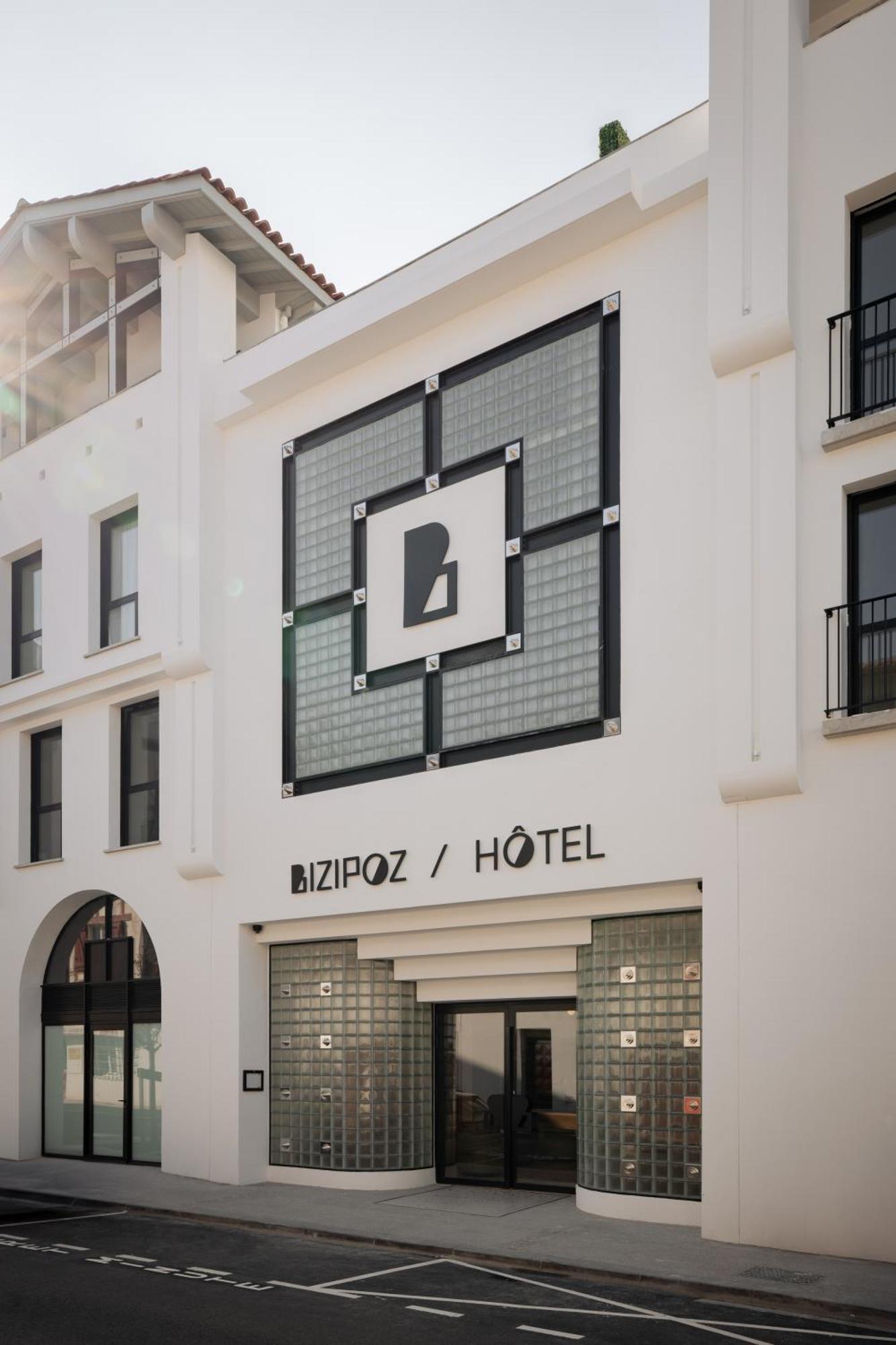 Bizipoz Hotel 圣让－德吕兹 外观 照片