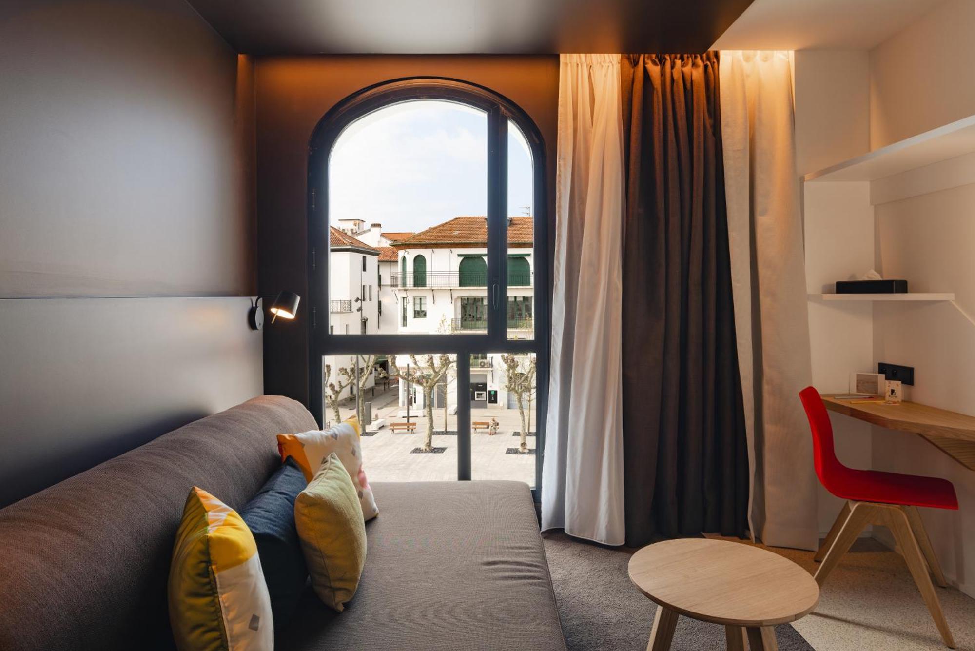 Bizipoz Hotel 圣让－德吕兹 外观 照片